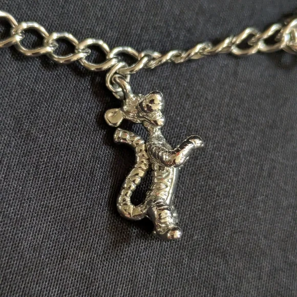 DISNEY Winnie The Pooh & Friends Silver Tone Charm Bracelet 7.25" - Picture 11 of 15